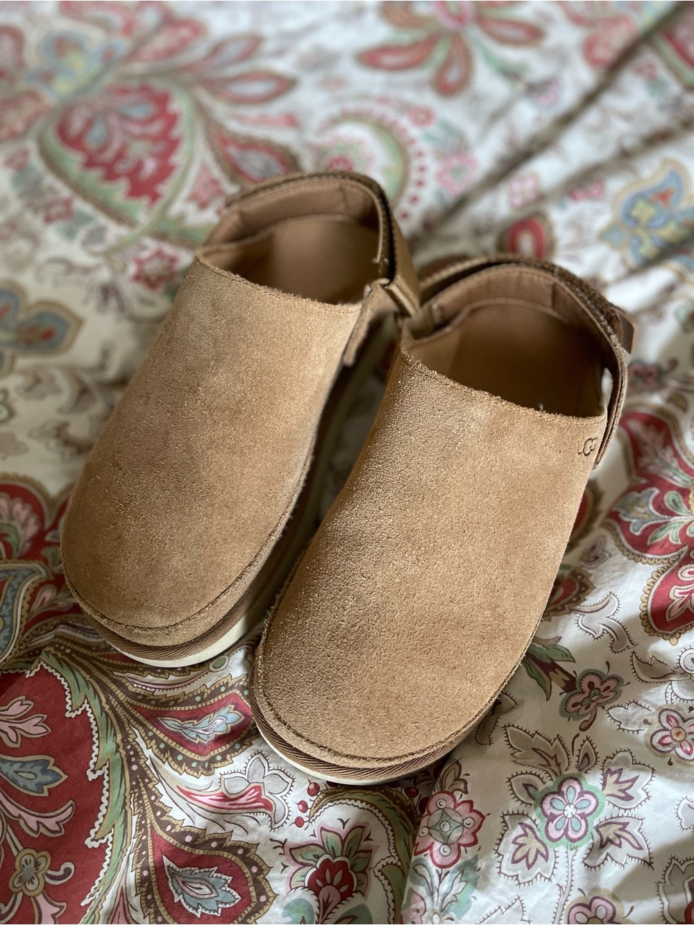 Women's UGG Goldenstar Clogs Chestnut Brown Suede Size 9 EUC! - Picture 8 of 12